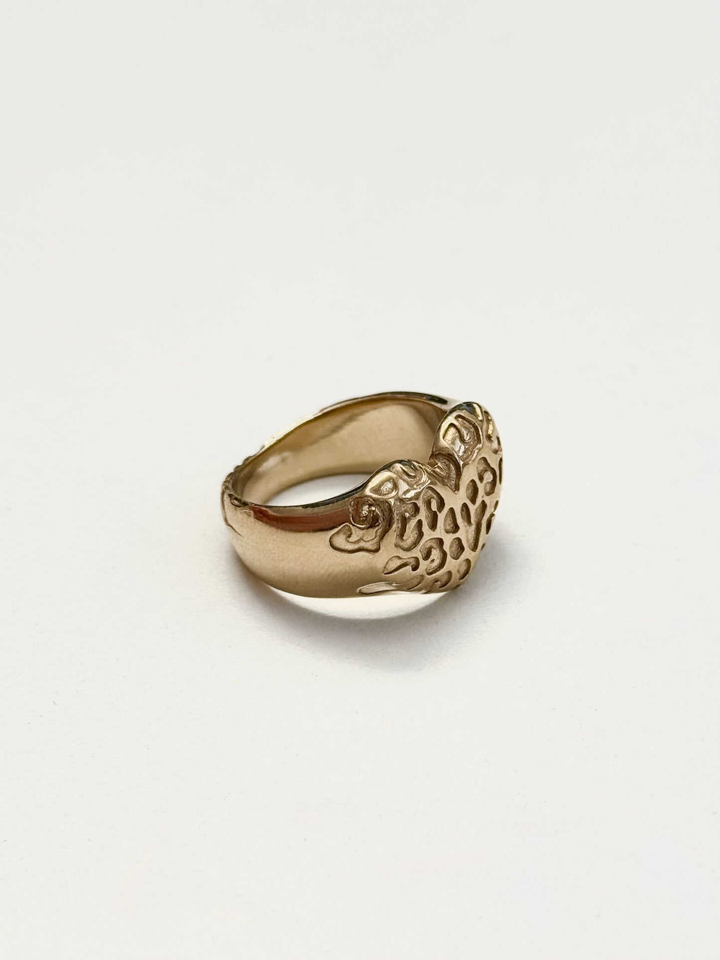 Leo Ring