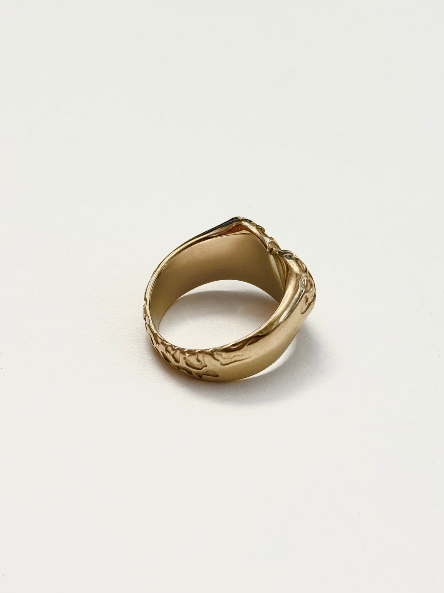 Leo Ring
